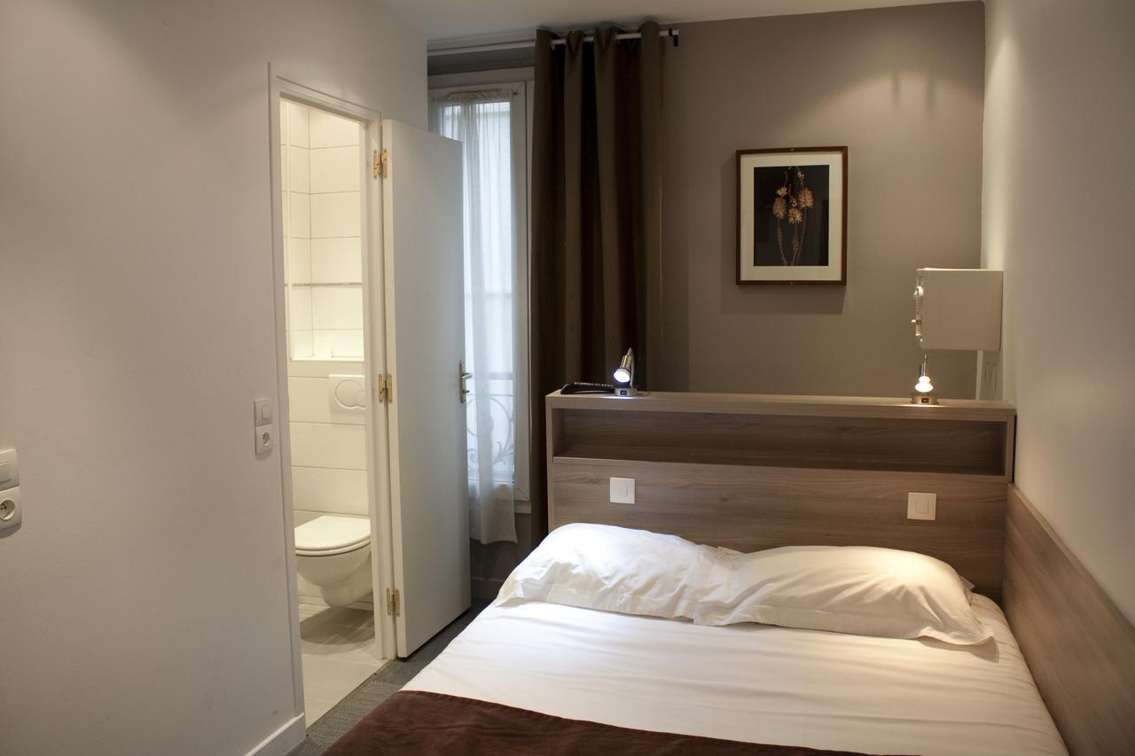 Hotel Cosmos Paris Exterior photo